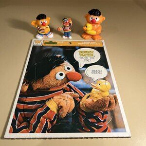 Lot 1976 Playskool Sesame Street Cardboard Frame Puzzle PLUS 3 Figurines ERNIE